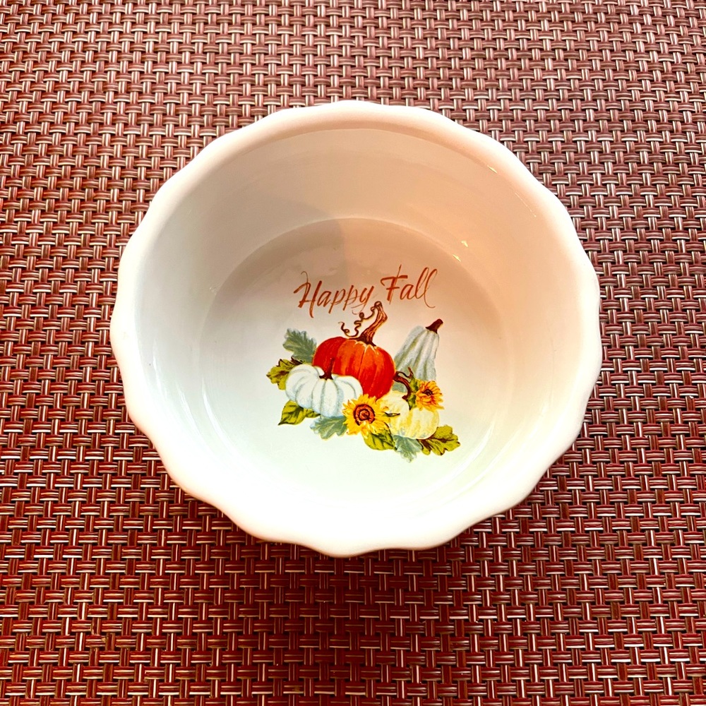NWOT Happy Fall decorative Soufflé dish
